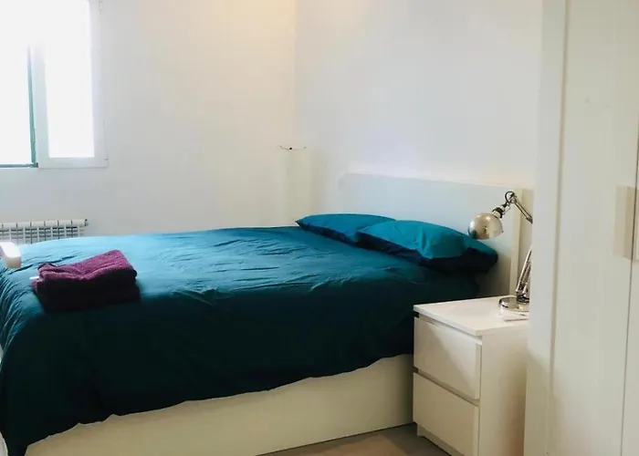 10\' Walk To Bernabeu Max 8P, 3Bedr, 1Sofa, 2Bath